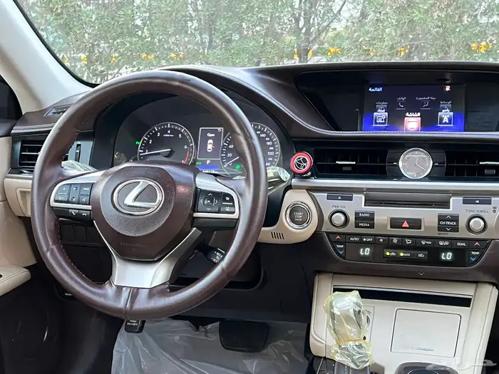 لكزس ES350 2016 (( بحالة ممتازة )) 17