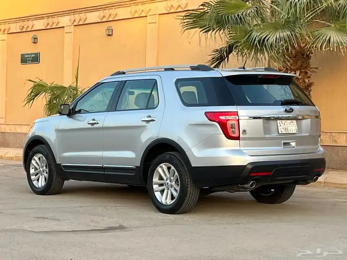 فورد اكسبلورر 2013 ( دبل بحالة الوكالة ) 2