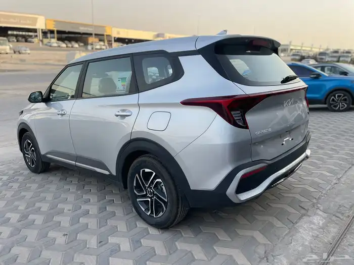 كيا كارينز مطور 7 مقاعد 2025 GL 11