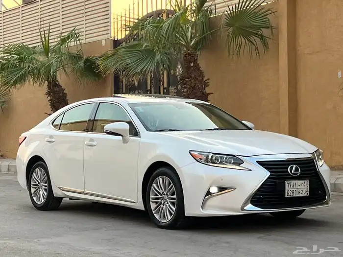 لكزس ES350 2016 (( بحالة ممتازة )) 1