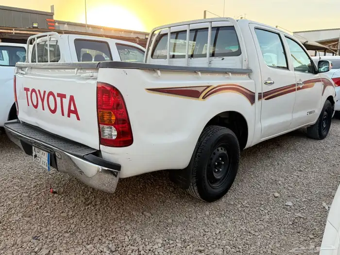 تويوتا هايلكس غمارتين ( تم البيع ) 3