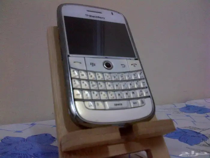 2 بلاك بيري بولد 9000 ينفعو قطع وواحد يحتاج بطارية 5
