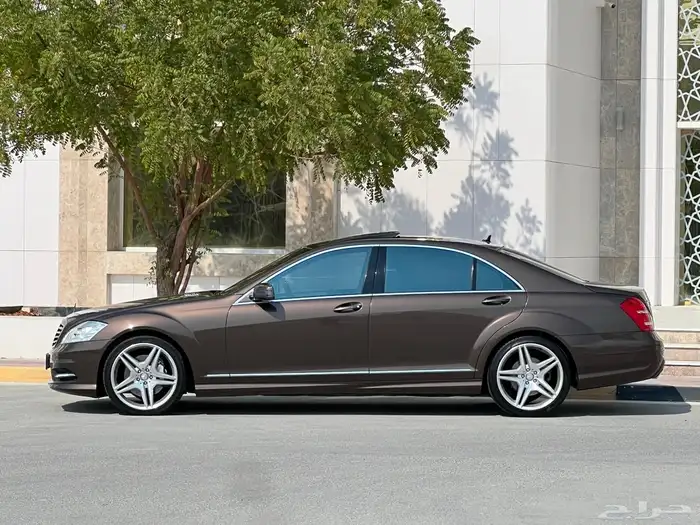 Mercedes S500 model 2010 v8 AMG CLEAN TITILE CAR FOR SALE 4