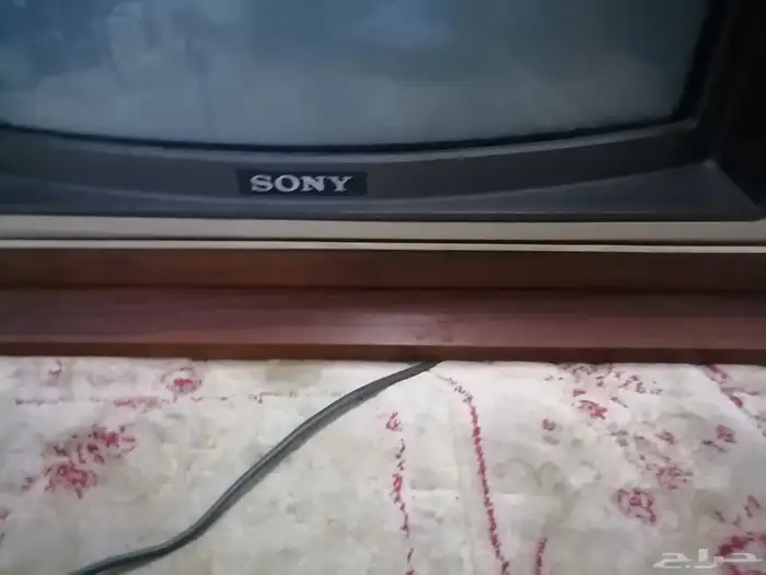 تلفزيون سوني خشبي قديم 1