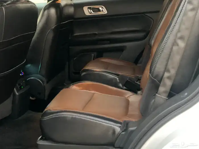 فورد اكسبلورر 2011 فل كامل بصمه 12