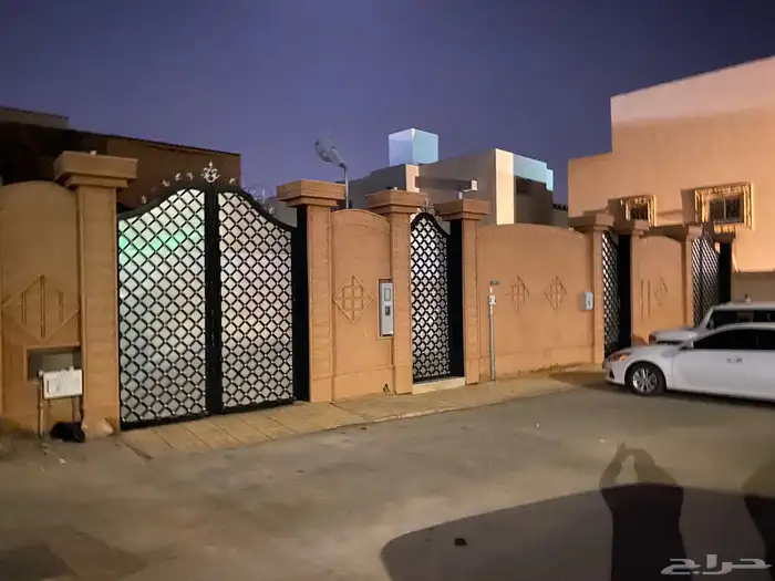 للبيع فله حي المنار بريدة 1