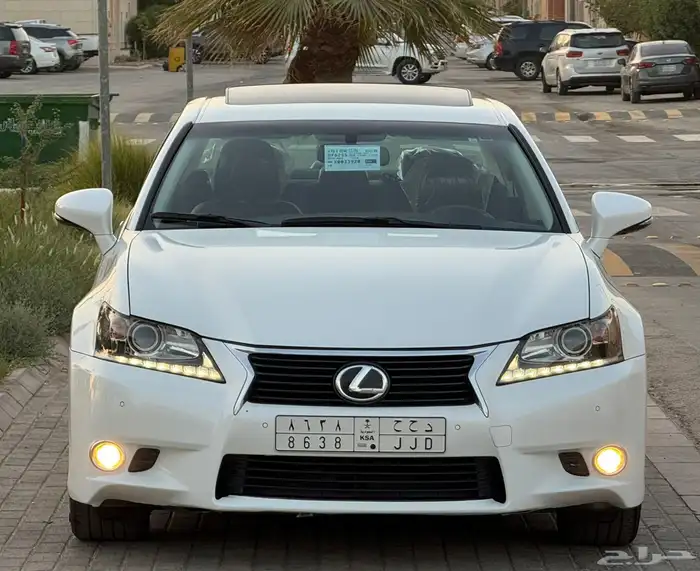 لكزس GS350 فل كامل 2014 بحالة الوكاله 32