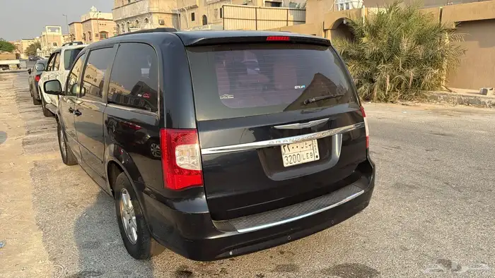 فان للايجار 2