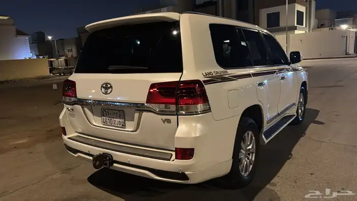 لاندكروزر 20017 4