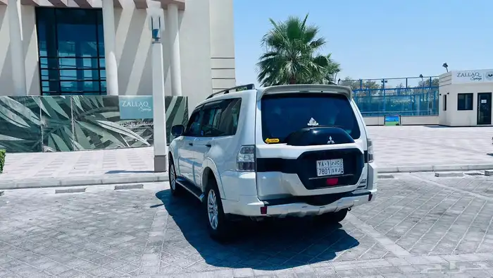 للبيع  ميتسوبيشي باجيرو 2016 1