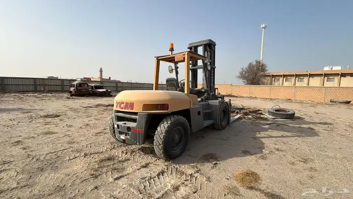 تأجير رافعة ومانلفت وسيزلفت وجي سي بي وكرين وتليهندر والخ . 6