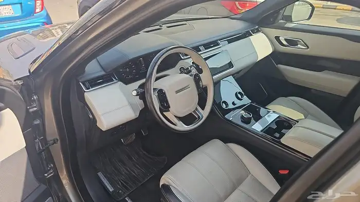 سيارة رانج روفر فيلار 2