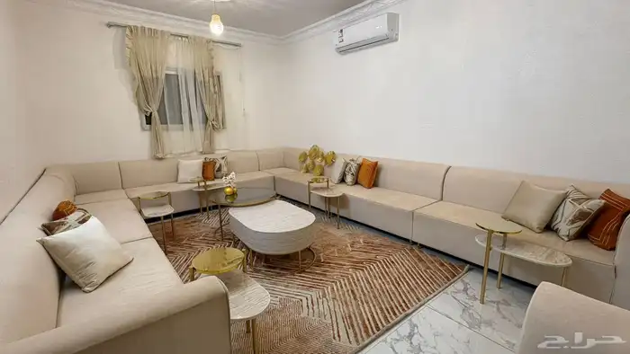 كنب مع طاولاته 1