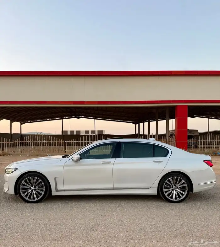 بي ام دبليو 2020 - 730Li 0