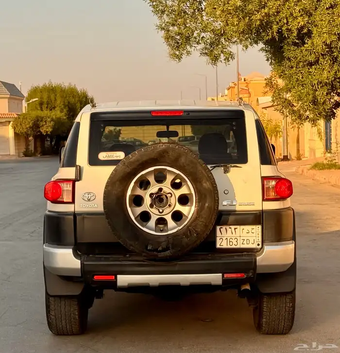 تويوتا اف جي 2013 4