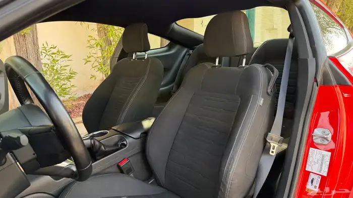 للبيع فورد موستنق GT 5.0 مخزن ممشى ( 8 ) الاف فقط 31