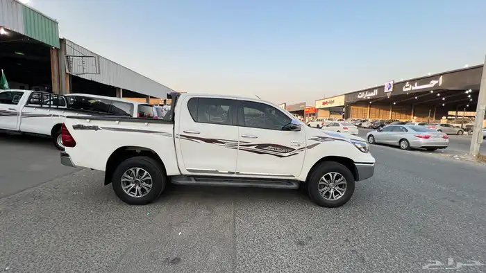 هايلوكس 2020 دبل غمارتين GLX -S تماتيك ديزل 4