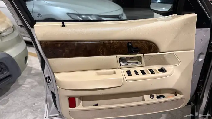 جراند ماركيز 2011 امريكي 6