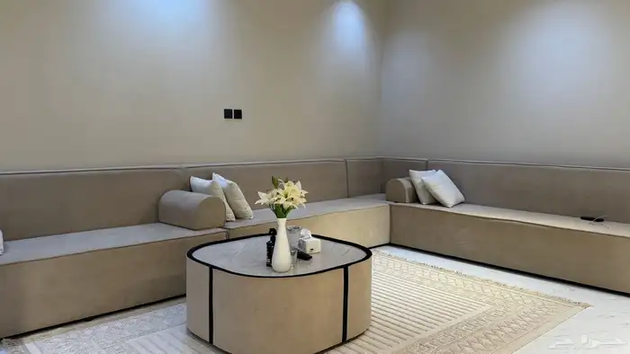 كنب مفروشات اثاث 1