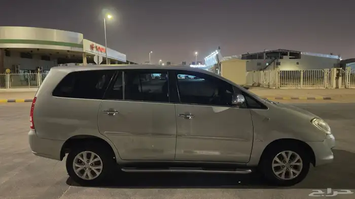 انوفا 2008 قير عادي 9