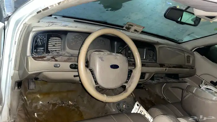 فورد فكتوريا 2008 فل الفل تشليح قطع 8