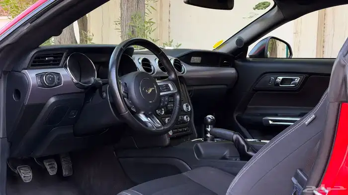 للبيع فورد موستنق GT 5.0 مخزن ممشى ( 8 ) الاف فقط 27