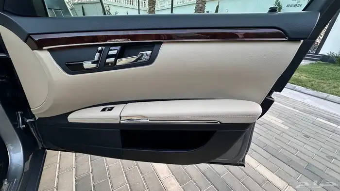 مرسيدس بانوراما S300 2012 مخزن عداد 113 23