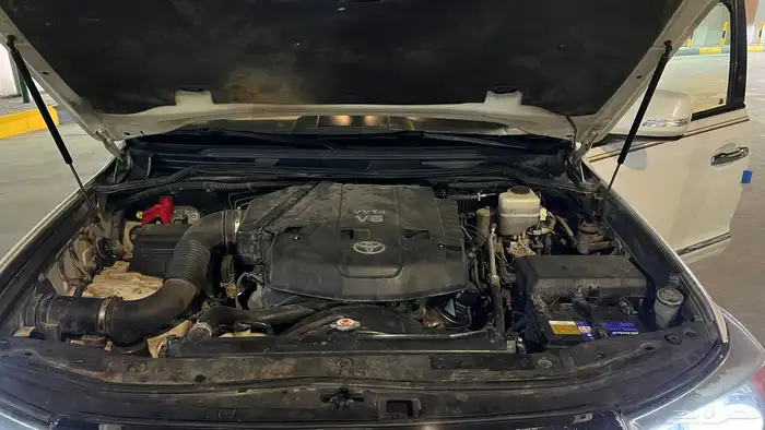 لاند كروز جي اكس ار (2009) 10