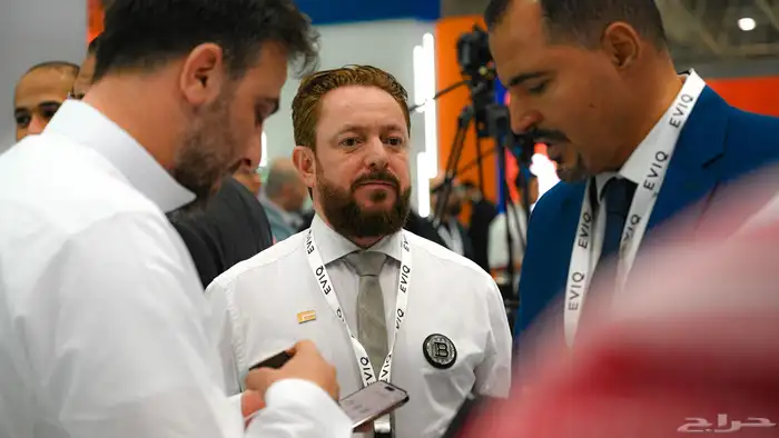 مصور فوتوغرافي 3