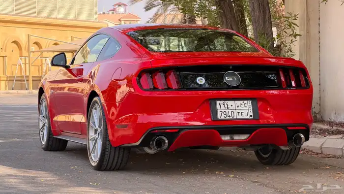 للبيع فورد موستنق GT 5.0 مخزن ممشى ( 8 ) الاف فقط 12