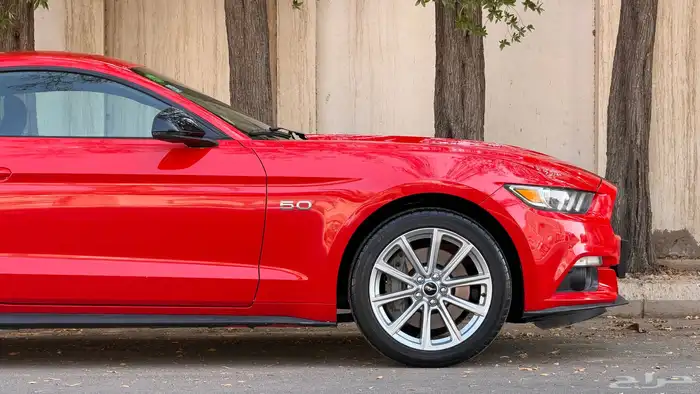 للبيع فورد موستنق GT 5.0 مخزن ممشى ( 8 ) الاف فقط 20