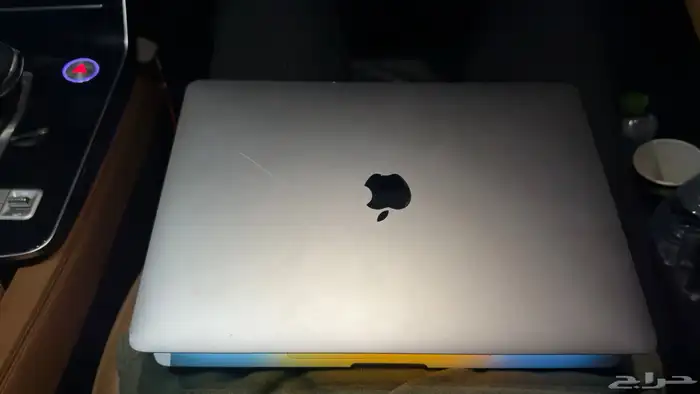 ماك بوك برو بحاله ممتازه نظييف 0