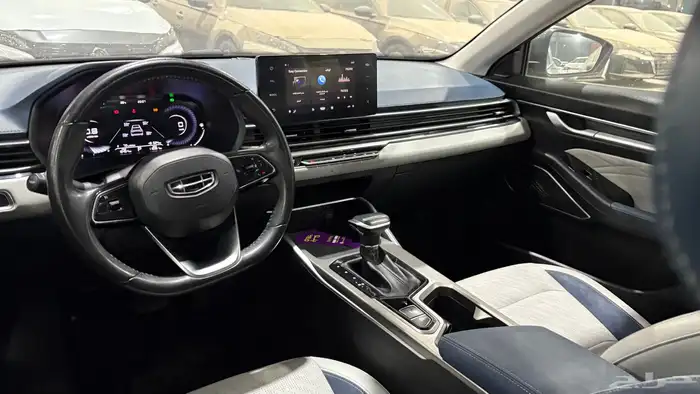 جيلي ام قراند 2023 4