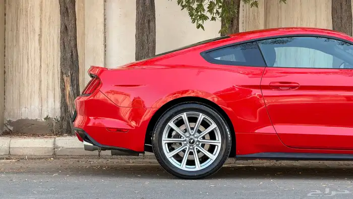 للبيع فورد موستنق GT 5.0 مخزن ممشى ( 8 ) الاف فقط 19