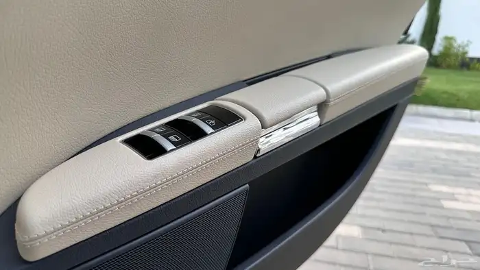 مرسيدس بانوراما S300 2012 مخزن عداد 113 24