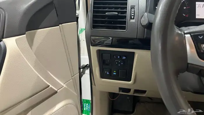 برادو عبدلطيف جميل سعودي بنزين مخزن 19