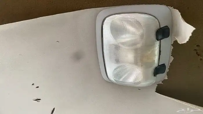 يوجد لدي قطع فورد فكتوريا 18