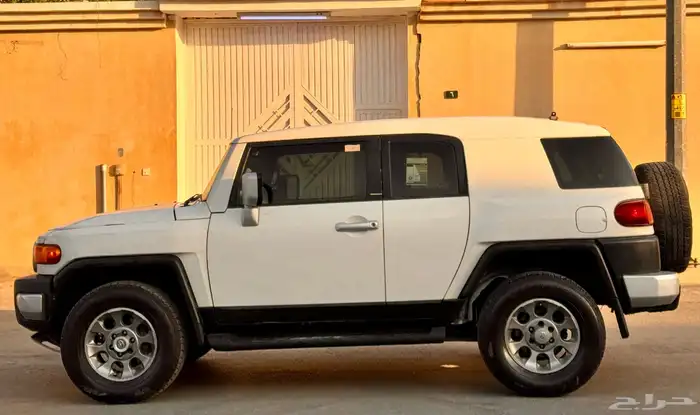 تويوتا اف جي 2013 6