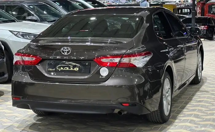 تويوتا كامري LE استاندر 2019 12