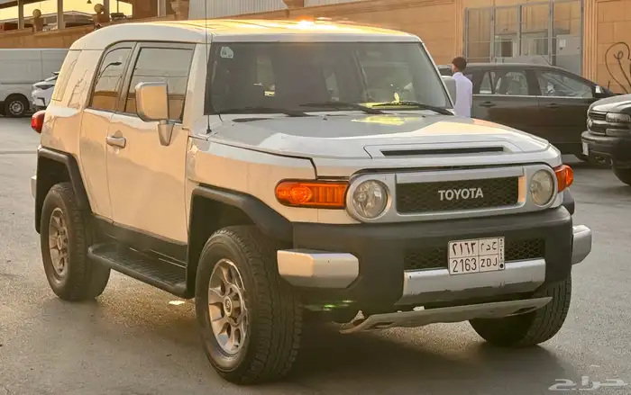 تويوتا اف جي 2013 2