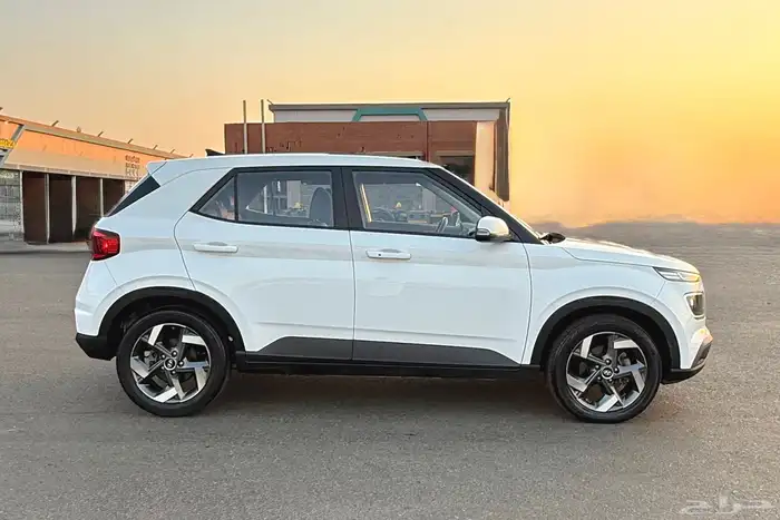 هيونداي فينيو 2021 فتحه فل كامل بحالة الوكاله للبيع 6