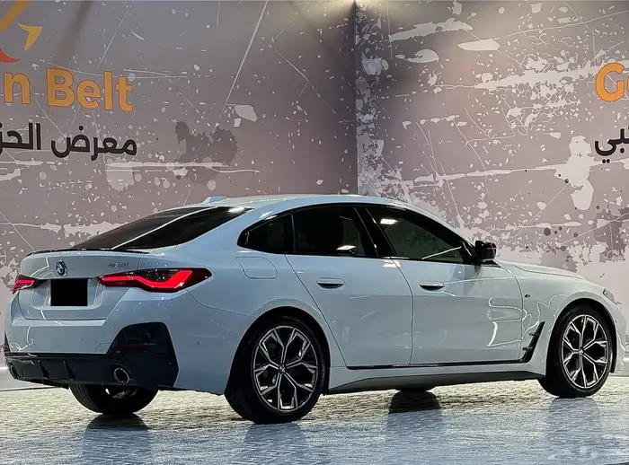 بي ام دبليو 430i موديل 2022 12