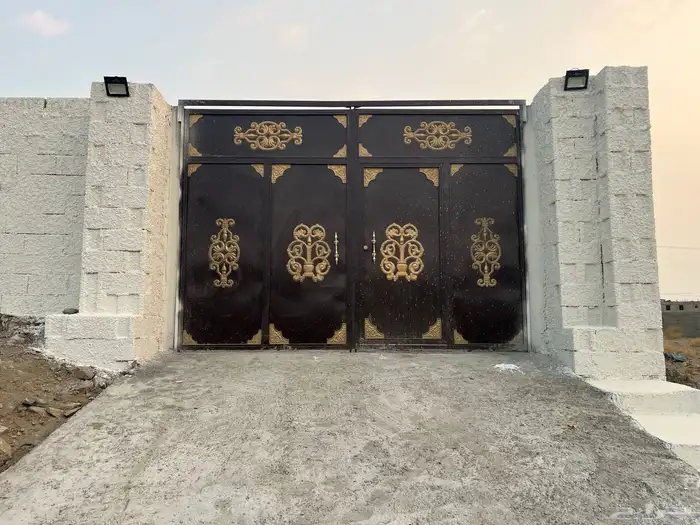 شقه صغيره صاله   غرفه نوم مع حوش 6