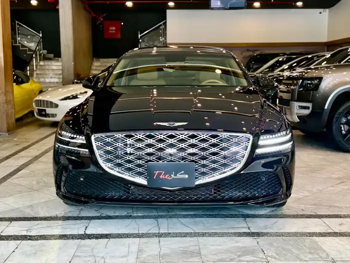 جينسيس G80 2025 0