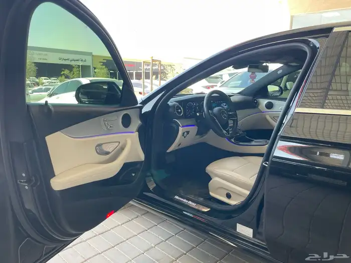 مرسيدس 2021 E250 رادار قياده ذاتيه فتحه سقف ( بنزين) 2.0T 7