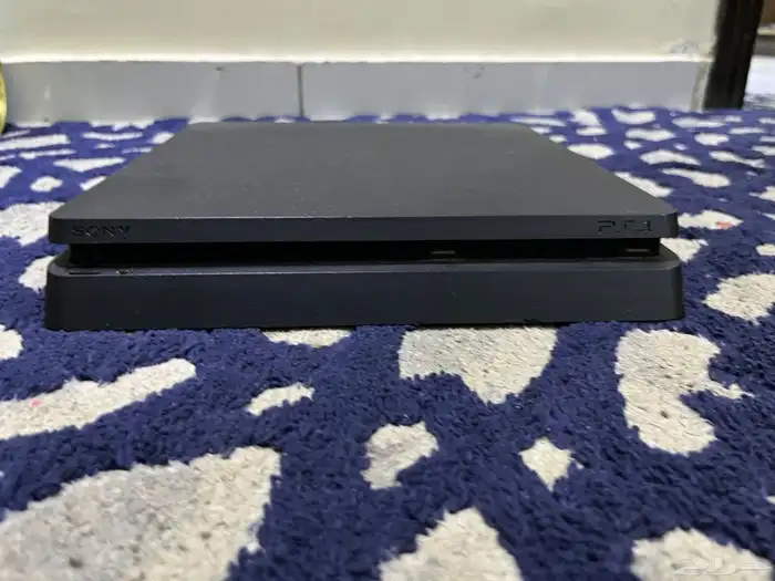 سوني فور مستعمل سعره 600 0