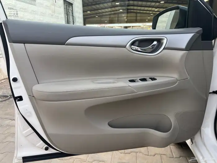 سنترا 2020 نظيف جدا لدى قمة الاطلال 40