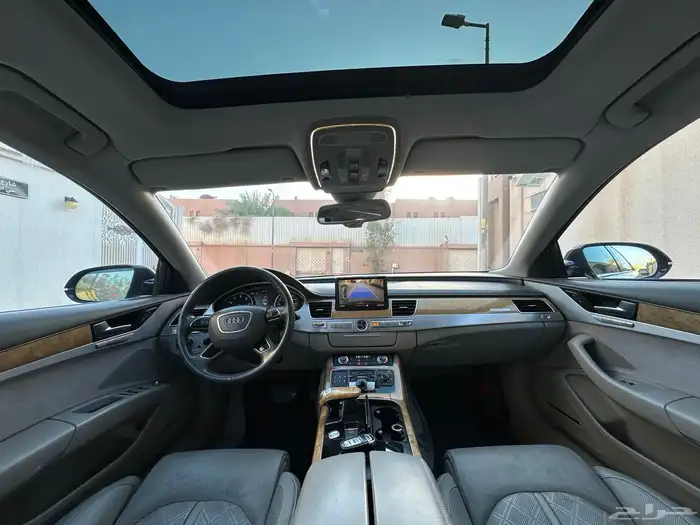 اودي مخزن ممشى قليل جدا A8 2012 11