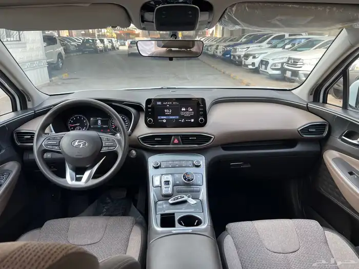 سنتافي 2023 دبل بنزين 7 مقاعد نظيف جدا لدى قمة الاطلال 35