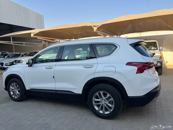 سنتافي 2023 دبل بنزين 7 مقاعد نظيف جدا لدى قمة الاطلال 15